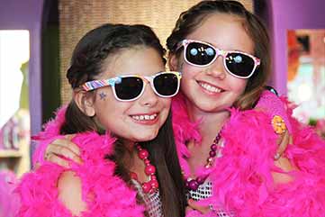 Girls wearing sun glasses